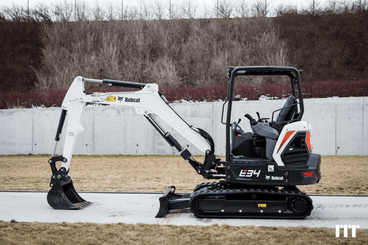 Excavadora Bobcat E34 E2V - 3