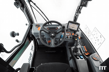 Manipulador telescópico Bobcat TL38.70HF AGRI - 8
