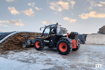 Manipulador telescópico Bobcat TL38.70HF AGRI - 6
