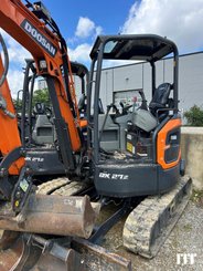 Excavadora Doosan DX27Z - 1