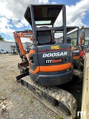 Excavadora Doosan DX27Z - 2