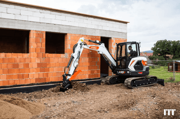 Excavadora Bobcat E55 - 6