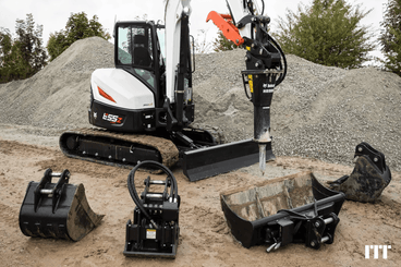 Excavadora Bobcat E55 - 4
