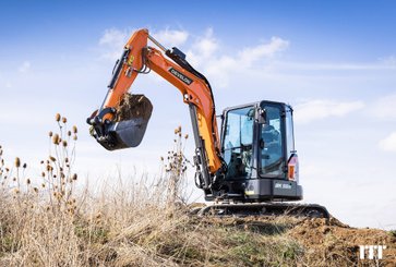 Excavadora Develon DX55r - 2