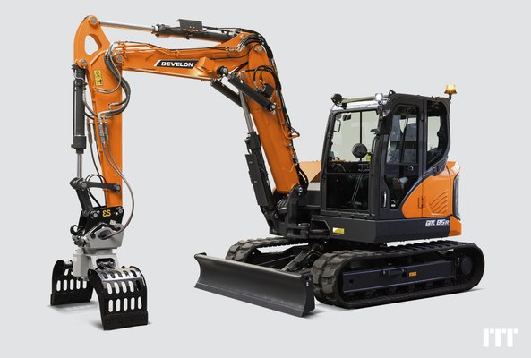 Miniexcavadora Develon DX85r - 1