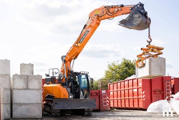 Excavadora de cadenas Develon DX140LCR - 8